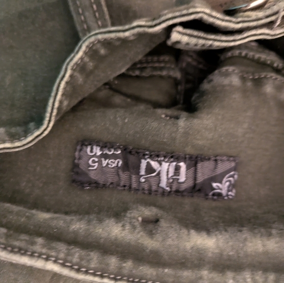 tiki Green Camouflage Skinny Jeans Size 5 Pre-owned - Picture 8 of 9